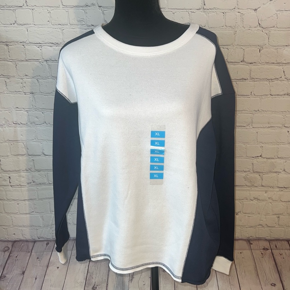 XL Navy and White long sleeve sweatshirt. Very soft fabric. NWT. Medium weight